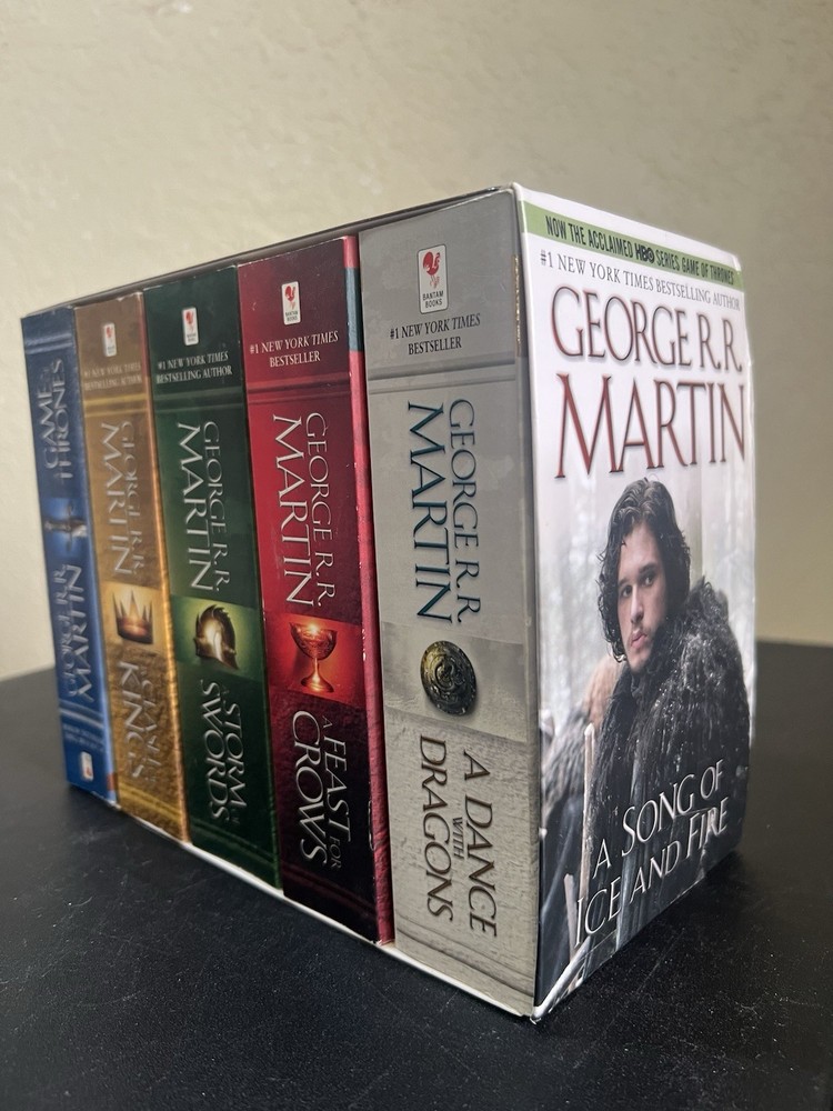 George R. R. Martin A Song of Ice and Fire 5-Book Box Set (English)