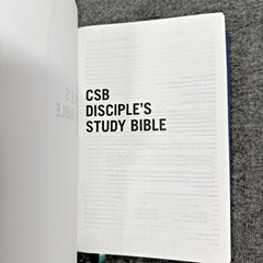 Christian Standard CSB Disciple’s Study Bible Navy/Mist LeatherTouch Holman HTF