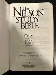The Nelson Study Bible Nelson’s Complete Study System NKJV (Black, Nelson 2885)