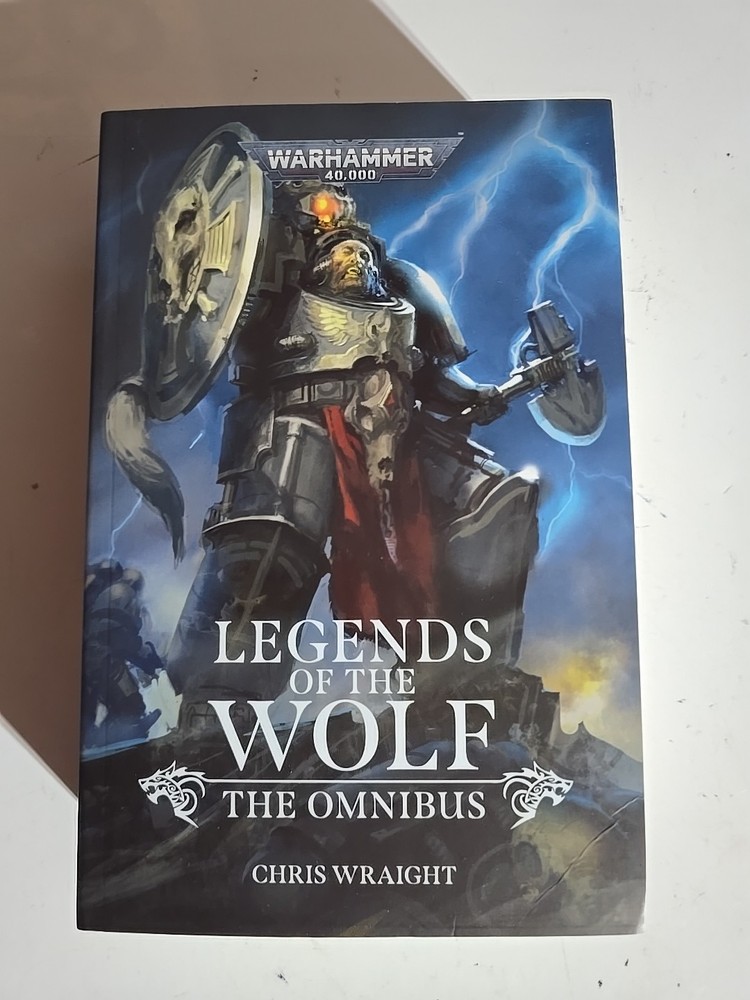 LEGENDS OF THE WOLF Omnibus Chris Wraight 25 PB Warhammer 40 Space Wolves