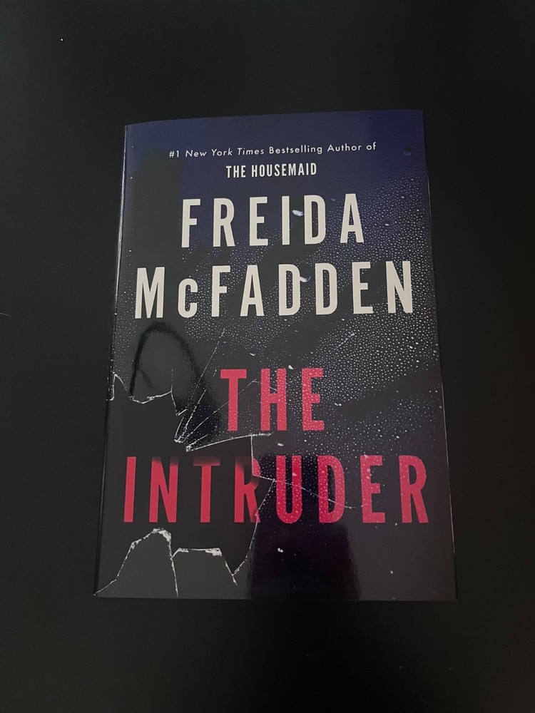 Intruder by Freida McFadden (2025, Hardcover)