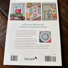 Make It Mini : 13 Small Quilts With a Splash of Embroidery, Paperback by Mccu…