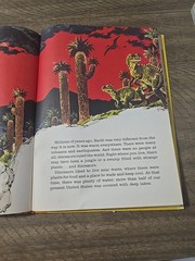 Dinosaurs Giants of the Past by Eileen Daly 1st Ed. 3rd Pr. Golden Press HC 1975