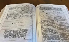 1611 KJV Facsimile w/ Apocrypha: Original Spellings & Art Work (11x7x1.5)