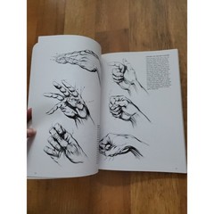 Drawing Dynamic Hands & Dynamic Figure Drawing Set Of 2 Books By Burne Hogarth