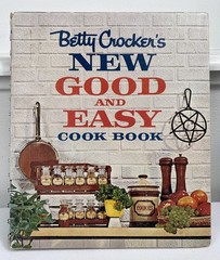 Betty Crocker’s New Good And Easy Cook Book First Edition 7th Printing 192 Pages