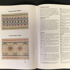 English Smocking Booklet Grace L Knott Doris George and James Webb 1989 44 Pages