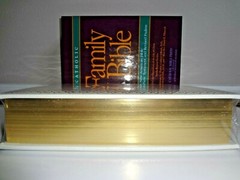 „Catholic Family Bible” NEW Ivory And Gold 11″ x 9″ Great Gift