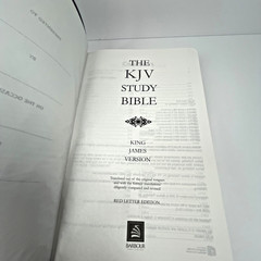 KJV Women’s Edition Study Bible Lavender/Brown 2011