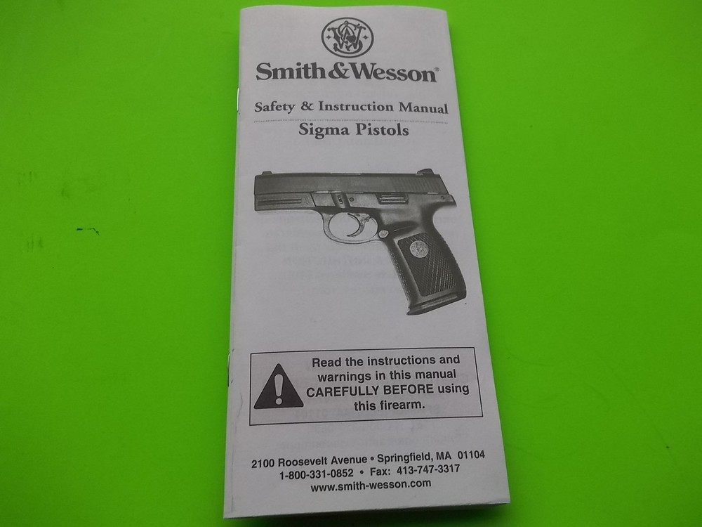 SMITH & WESSON SIGMA PISTOL SAFETY & INSTRUCTION MANUAL, 31 pages, dated 2005