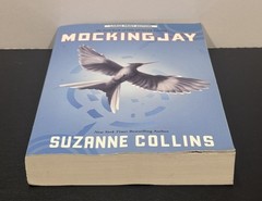Hunger Games Trilogy: Mockingjay Suzanne Collins 2012, LARGE Print Edition Pbk