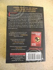 2 pb book lot: The Hunger Games (Bk1) & Catching Fire (Bk2). Suzanne Collins