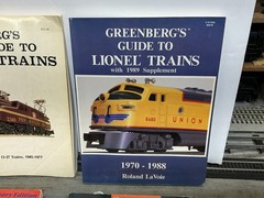 Greenberg’s Guide to Lionel Trains ..SEVERAL VERSIONS AND OTHERS