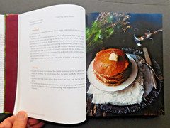 OUTLANDER Kitchen cookbook DIANA GABALDON Official companion for cooks 334 pages