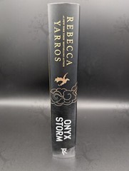Onyx Storm – Deluxe Limited Edition – Rebecca Yarros 2025, Hardcover – IN HAND!