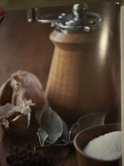 Canada’s Favourite Recipes – Hardcover By Baird, Elizabeth – GOOD