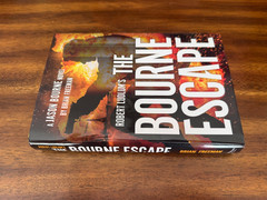 Robert Ludlum’s the Bourne Escape by Brian Freeman (2025, Hardcover)
