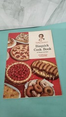 Betty Crocker’s Bisquick Cook Book 157 Recipes and Ideas Vintage 1956-26 pages