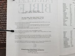 Parallel Bible King James Version New King James Version Dual-Translation CLEAN!