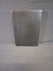 The Living Bible Large Print Edition, Paraphrased, Red Letter 1971 Tyndale black