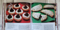 Cooking Club America Ultimate Cookies & Bars hardcover cookbook 2007 255 pages