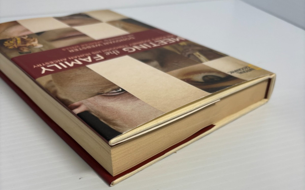 Webster Donovan Meeting the Family: One Man’s – Very Good Hardcover
