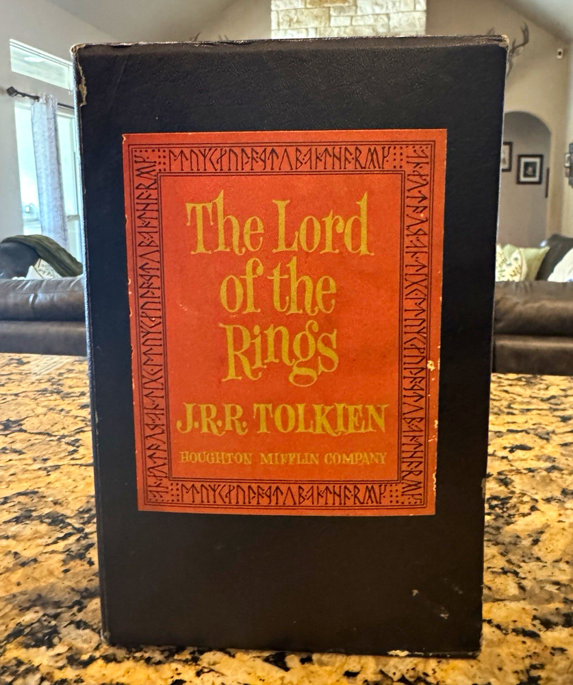 J.R.R. Tolkien Lord of the Rings 3-Book Revised Box Set Slipcase 1965