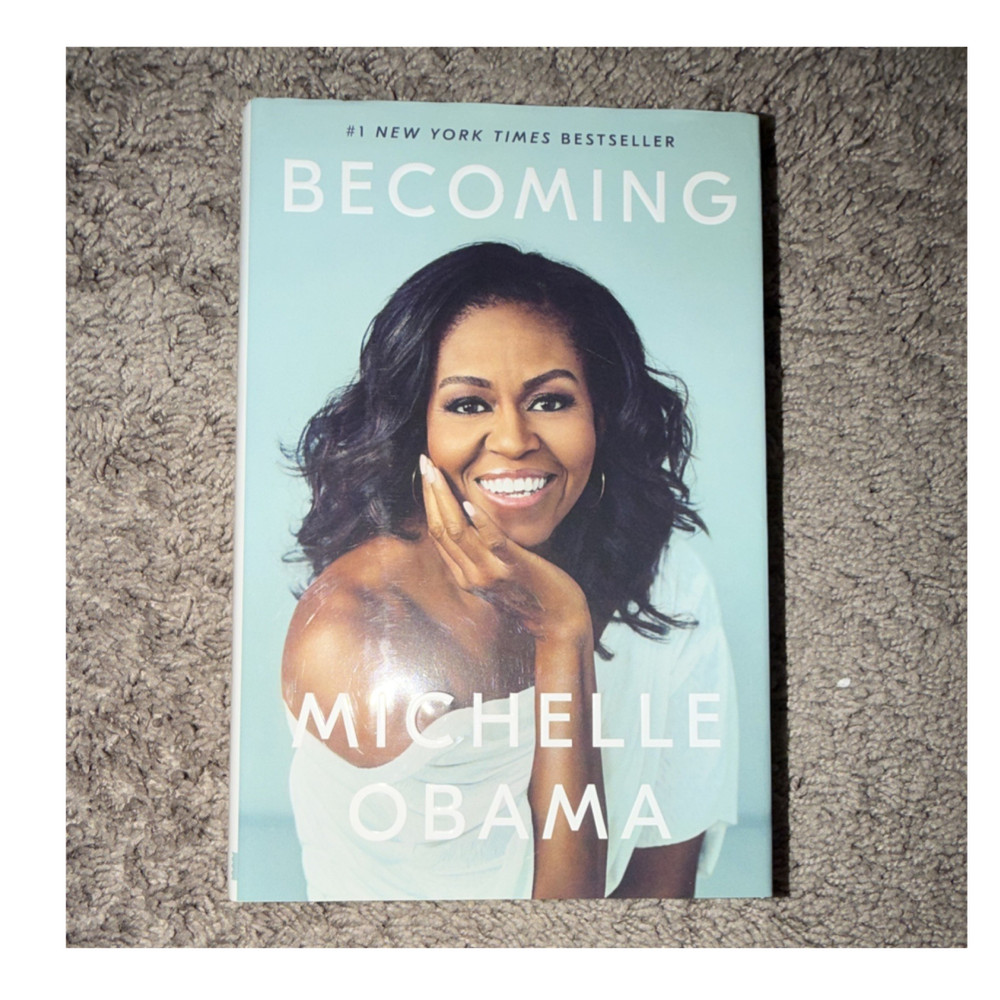 Crown Publishing Group Becoming by Michelle Obama Hardcover Memoir 2018