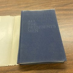 All the President’s Men Book by Bob Woodward and Carl Bernstein. 1974 HB / DJ.