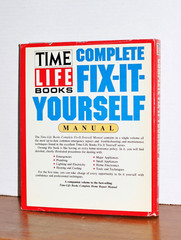 TIME LIFE COMPLETE DO IT YOURSELF MANUAL 1989 PRENTICE HALL PRESS 448 PAGES USA