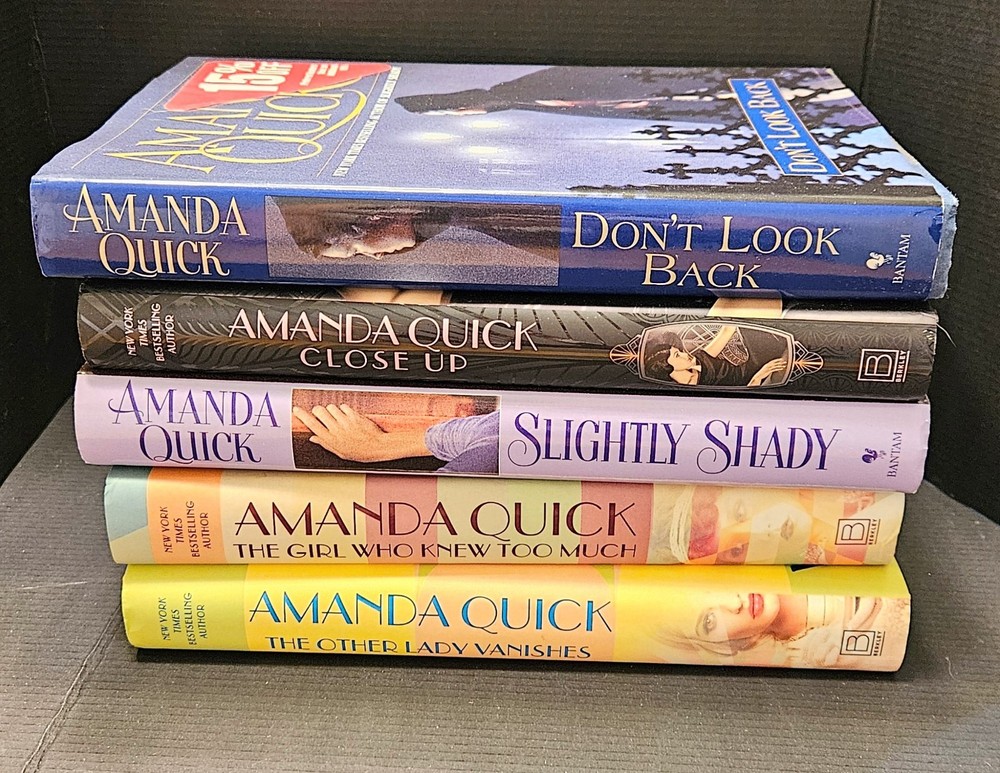Amanda Quick Hardcover Books Mix Lot 5 / Multiple Titles