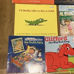 10 Mixed Children’s Books Pre-Owned Assorted Very Good Condition
