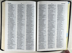 KJV Ultraslim Bible Burgundy Bonded Leather Belgium Print 2015BGM Clean VG+