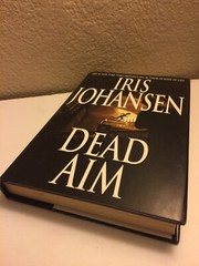 Dead Aim by Iris Johansen (2003, Hardcover) HC DJ 280 PAGES PRINTED IN THE USA