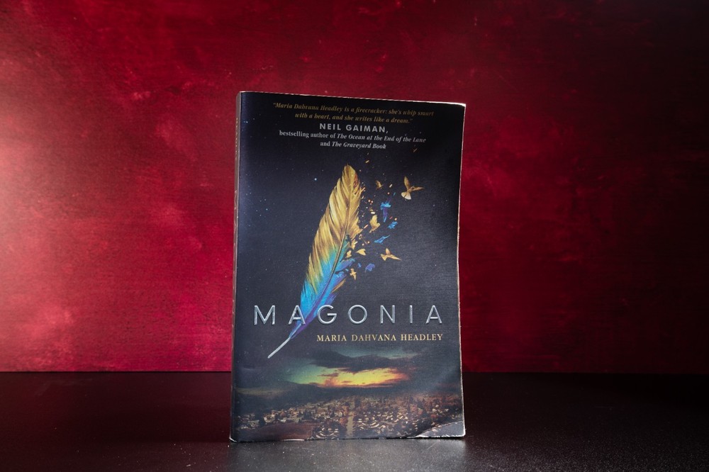 Magonia by Maria Dahvana Headley (2016, Trade Paperback)