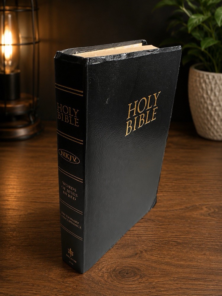 Thomas Nelson NKJV Holy Bible Dictionary Concordance Words of Jesus in Red