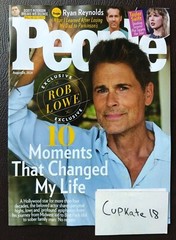 People Magazine August 26 2024 ROB LOWE Cover Ryan Reynolds Swift New with Label