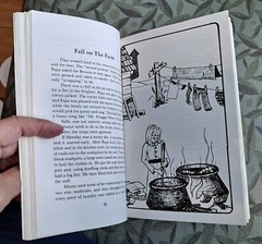 Little Schoolhouse On The Hill by Strelsa Morris Machen, 1980, SIGNED, 102 pages