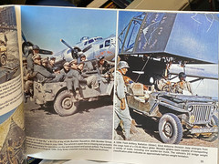 WWII Jeep In Action No. 2042 by David Doyle (2009, Squadron Signal ) BRAND NEW