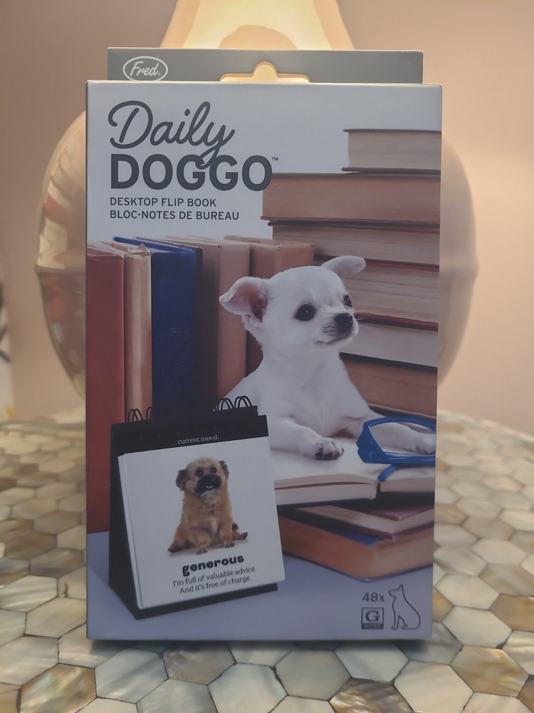 Fred Daily DOGGO, Desktop Flipchart