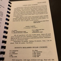 Cortland Speciality Shoppes Cookie Cookbook VTG 1987 Cortland, Ohio 128 Pages