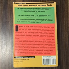 Assata : An Autobiography Paperback Assata Shakur