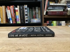 *SIGNED* PAPERBACK Austin Kleon STEAL LIKE AN ARTIST