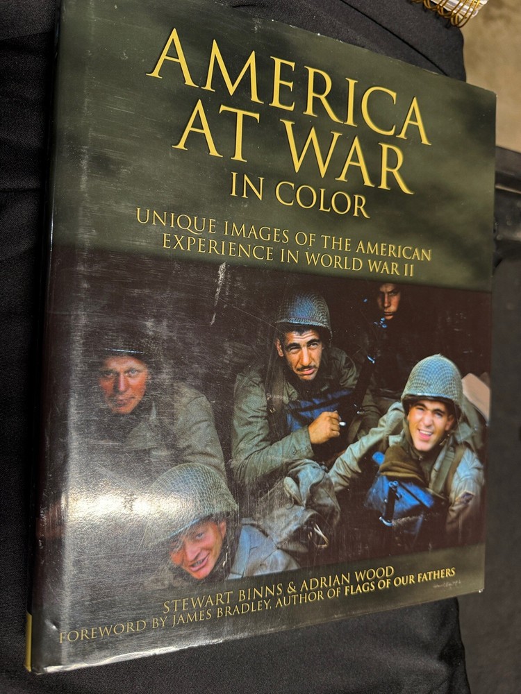 America At War In Color, Stewart Binns & Adrian Wood, 255 pages