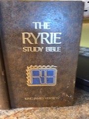 The Ryrie Study Bible King James Version 1978 Hardcover Colored Maps Red Letter