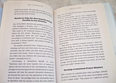 DR. DAVID JEREMIAH HC BOOK AND STUDY GUIDE HOPE AN ANCHOR FOR LIFE 2016
