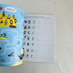 Usborne Childrens Books Lot of 6 Phonics Very First Reading Science Activity Kit