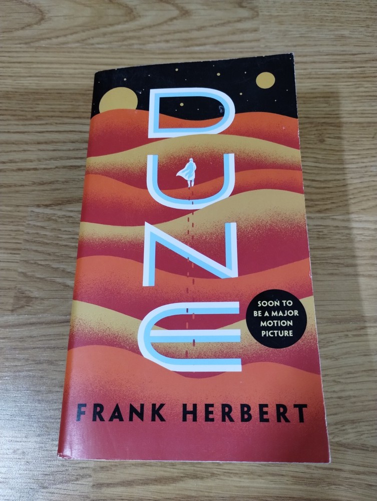 Dune by Frank Herbert (Paperback, 1990)
