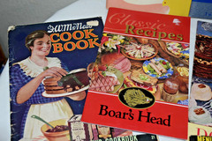 11 Vintage 1930’s 40’s 50s + pamphlet COOKBOOKS advertising Cakes bake ++ EUC