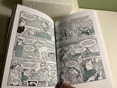 Fun Home A Family Tragicomic Graphic Novel By Alison Bechdel Paperback Like New